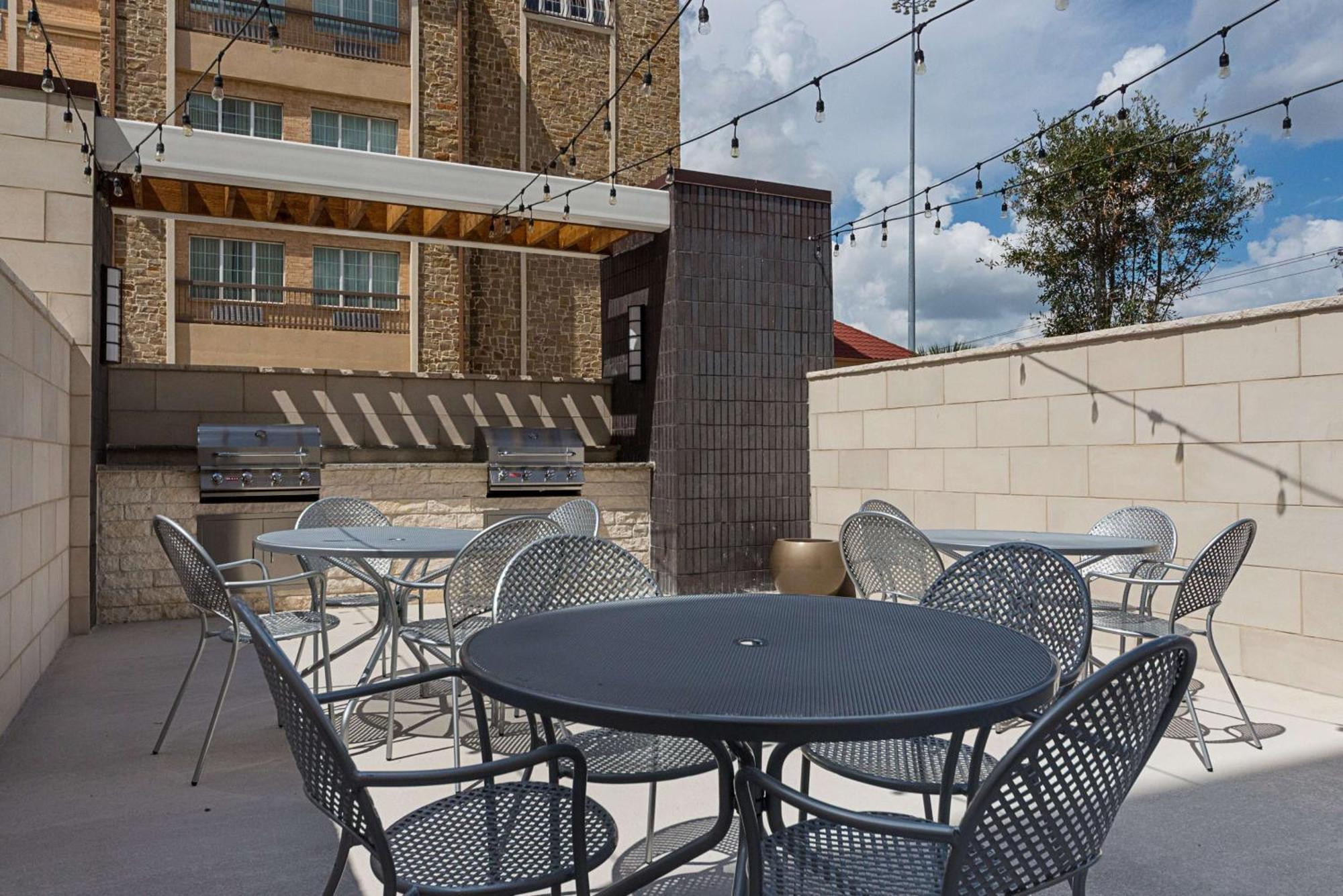 Home2 Suites By Hilton Dallas Grand Prairie Exteriér fotografie